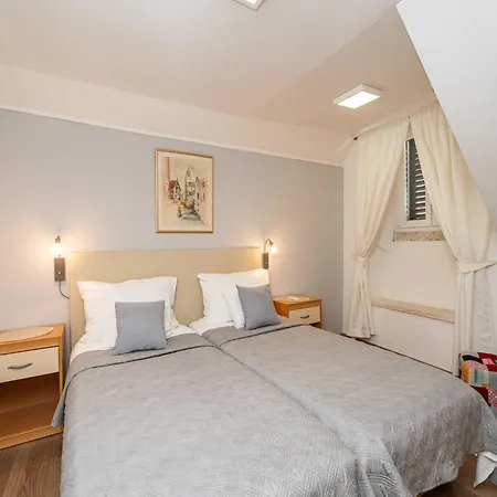 Neve - Two Bedroom *