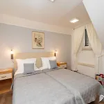 Neve - Two Bedroom *