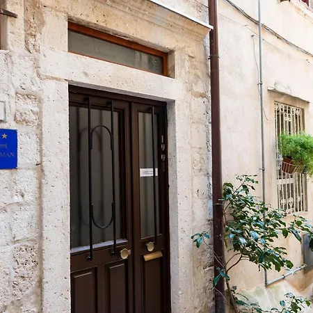 Neve - Two Bedroom Apartment