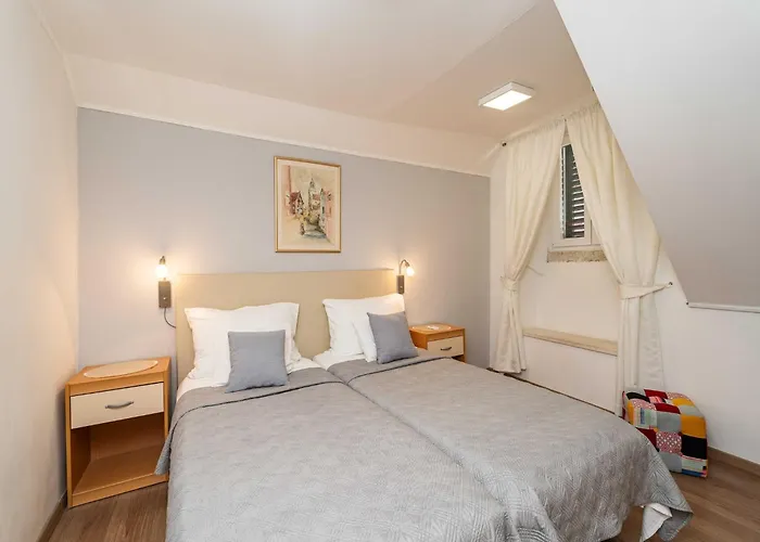 Neve - Two Bedroom *