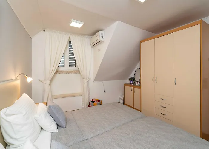 Neve - Two Bedroom
