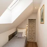Neve - Two Bedroom