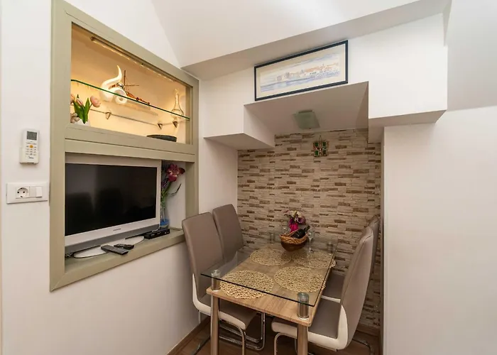 Neve - Two Bedroom